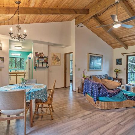 Peaceful Abode With Deck, 13 Mi To Black Sand Beach! Naalehu Extérieur photo