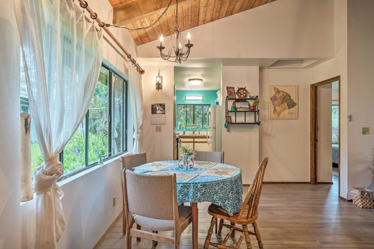 Peaceful Abode With Deck, 13 Mi To Black Sand Beach! Naalehu Extérieur photo