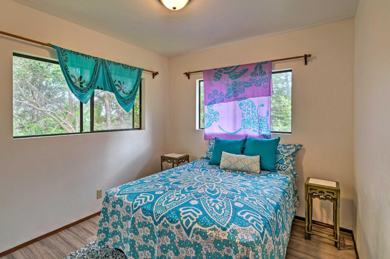 Peaceful Abode With Deck, 13 Mi To Black Sand Beach! Naalehu Extérieur photo