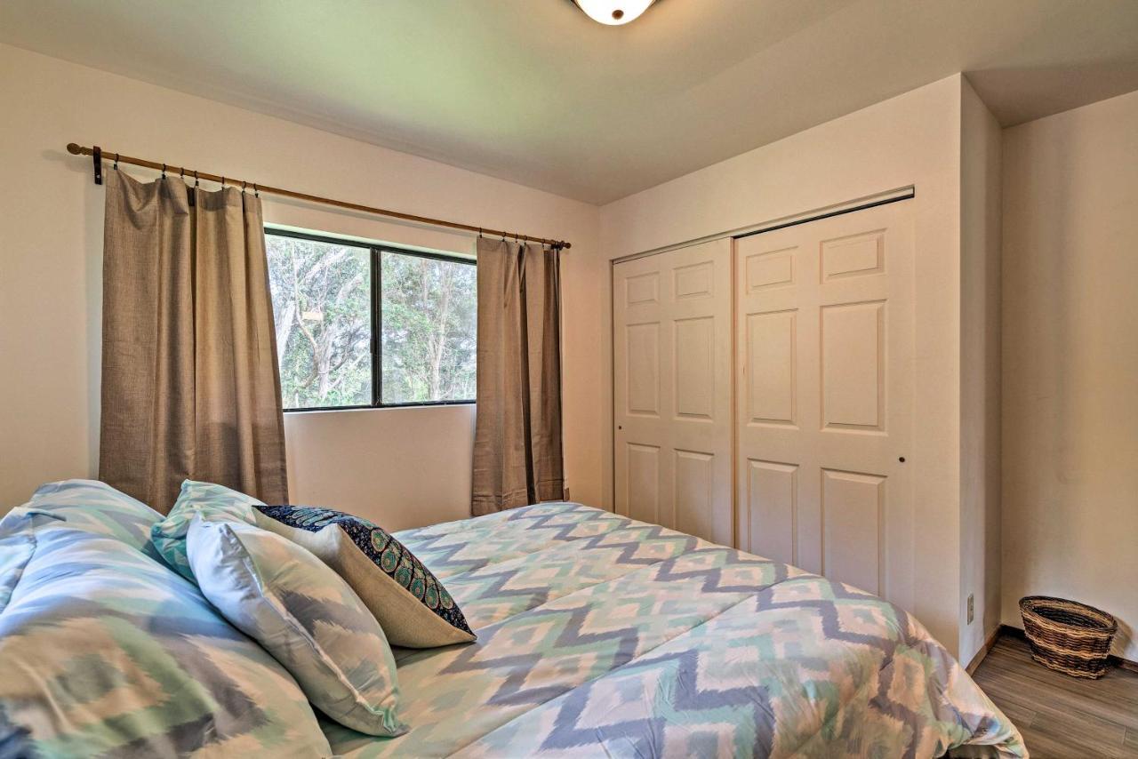 Peaceful Abode With Deck, 13 Mi To Black Sand Beach! Naalehu Extérieur photo